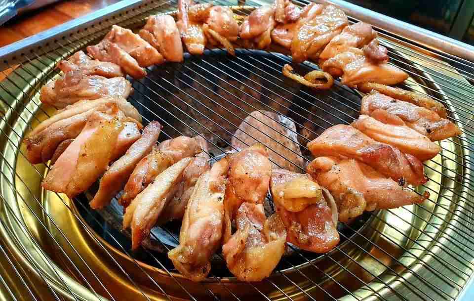 진숯불닭갈비 내부
